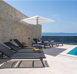 5-Bedroom Villa with heated infinity pool near Omis, Sleeps 10